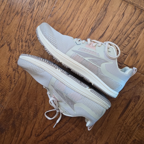 Altra Innerflex Zero Drop Athletic Shoes - Picture 4 of 6